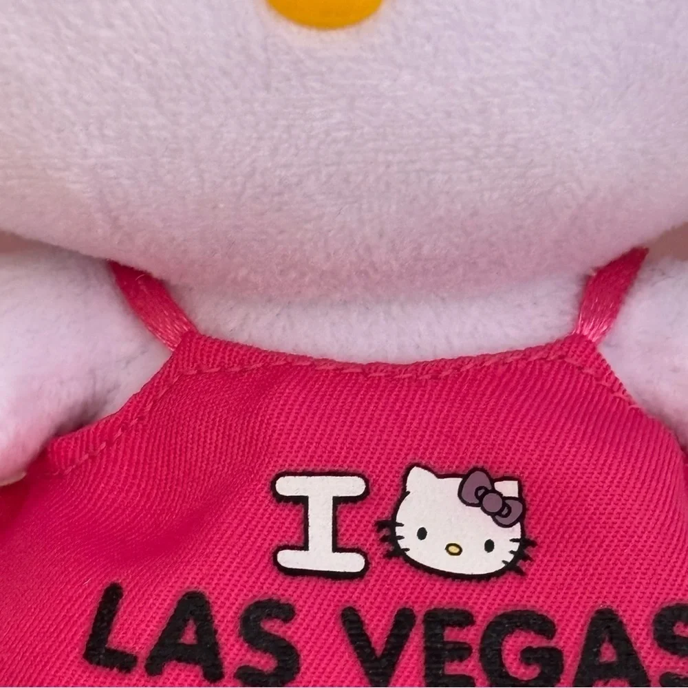 TY Beanie Baby Sanrio Hello Kitty in I love Las Vegas and Purple Dress